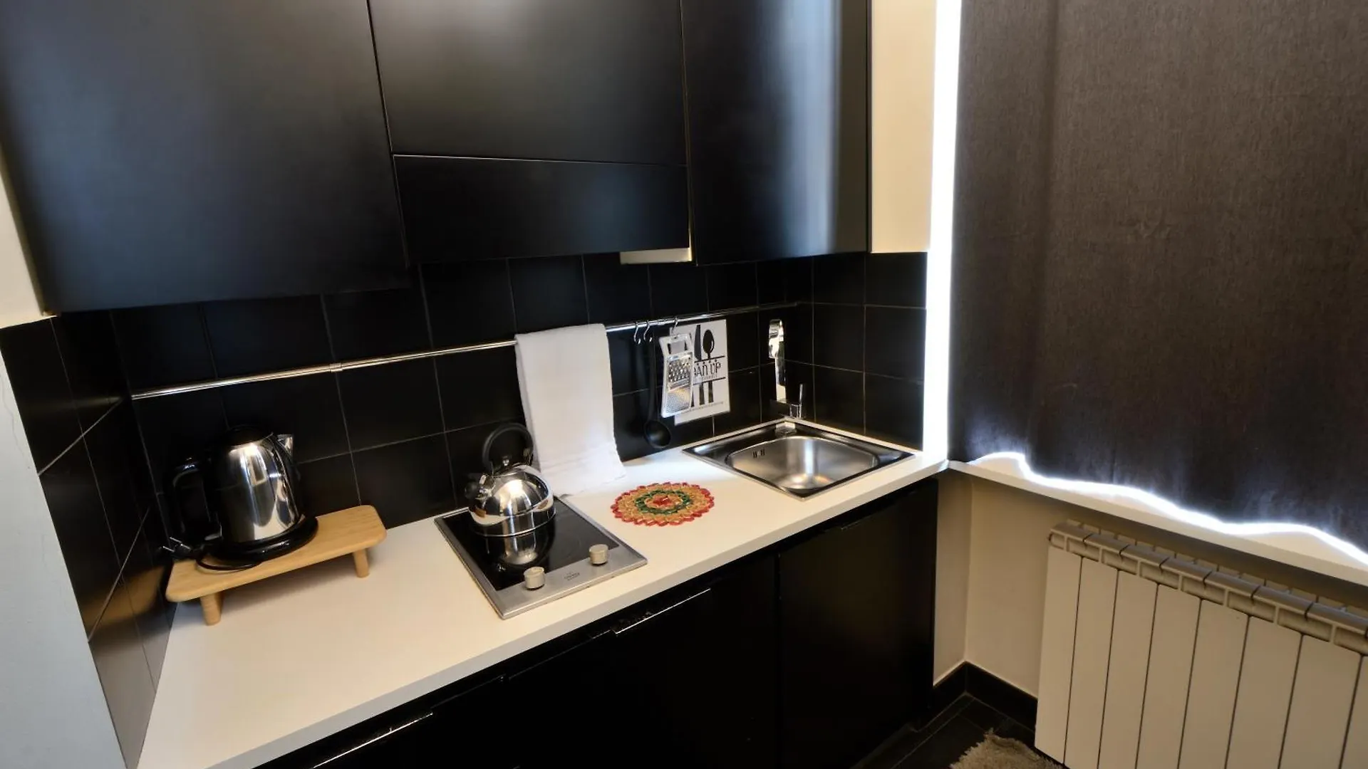 Stupendo Appartamento Di Design A Tema America- Potente Wi-Fi Ottimo Il Collegamento Con Aeroporto Di Malpensa E Rho Fiera, Vicino Alla Metro Milan Apartment