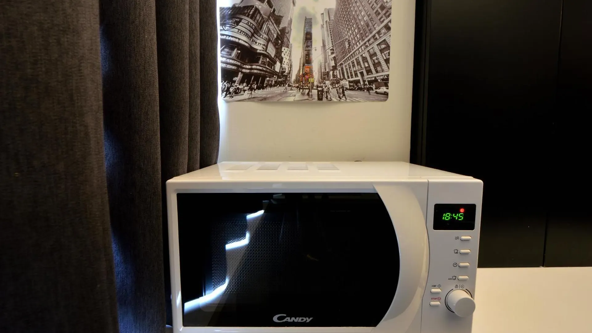 Apartment Stupendo Appartamento Di Design A Tema America- Potente Wi-Fi Ottimo Il Collegamento Con Aeroporto Di Malpensa E Rho Fiera, Vicino Alla Metro Milan